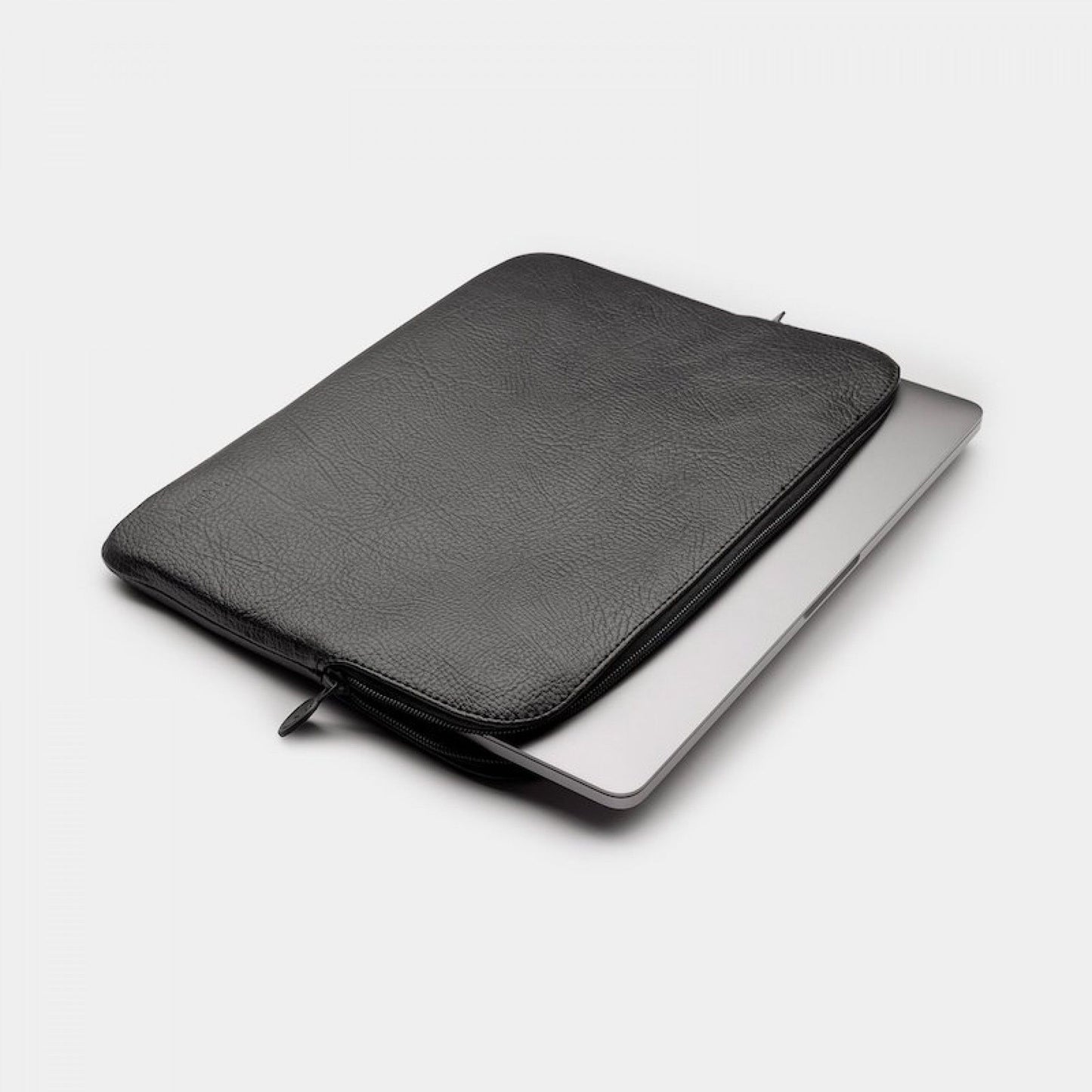 TRUNK 16" MacBook Pro Leather Sleeve Black