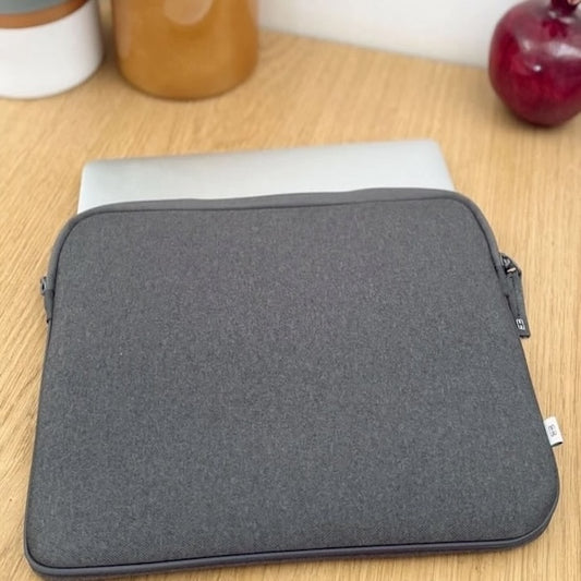 Sleeve MW para MacBook Pro 16 - Cinza