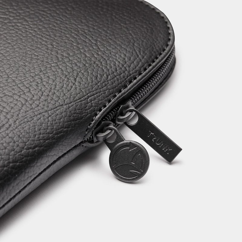 TRUNK Sleeve MB Pro 16 Apple Peel Vegan Leather Black