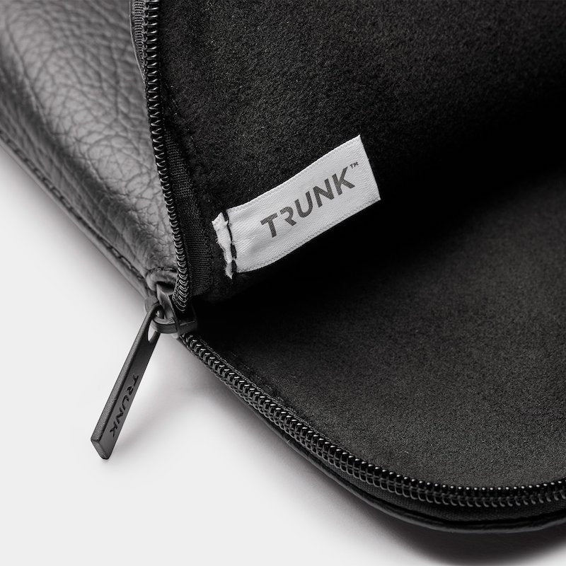 TRUNK Sleeve MB Pro 16 Apple Peel Vegan Leather Black