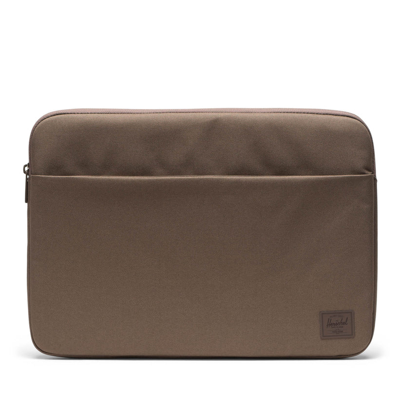 Herschel - Denman 15"-16" Sleeve Tech Light Chestnut