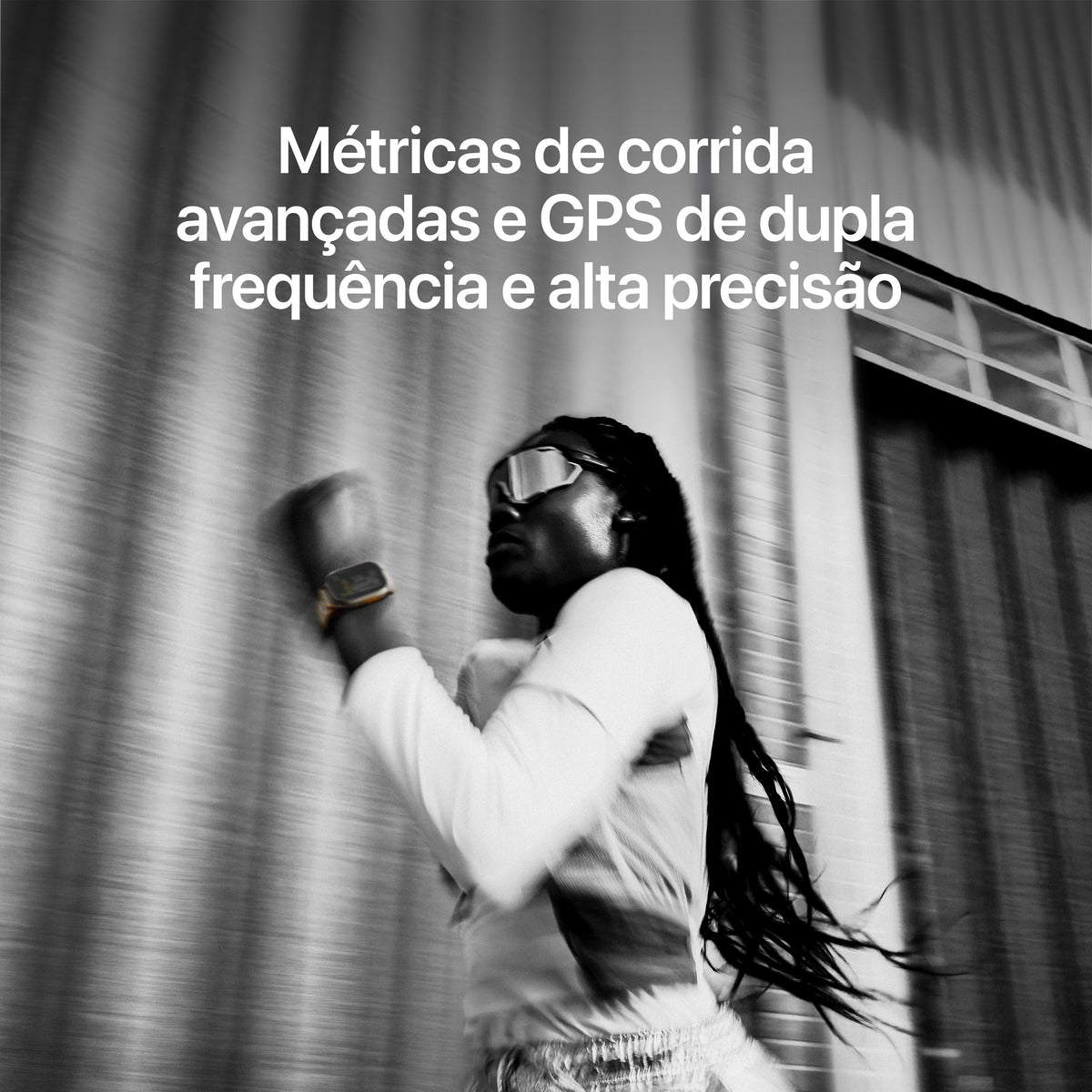 Apple Watch Ultra 4 GPS + Cellular, Caixa em titânio natural de 49 mm com Bracelete Ocean cinzento translúcido