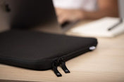 Sleeve para MacBook Pro & Air 13" (USB-C) - Preto